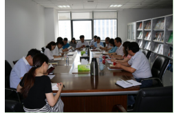 河南農投產業(yè)投資有限公司組織學習‘兩學一做’